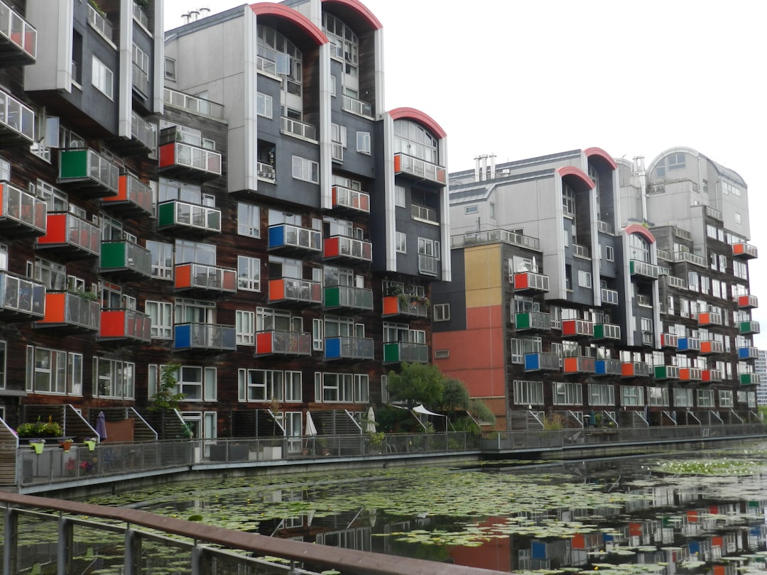 Ekologiczne osiedla mieszkaniowe: przyszłość mieszkania zrównoważonego